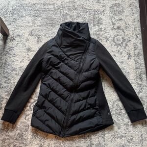 Hyba Women's Black Quilted Jacket